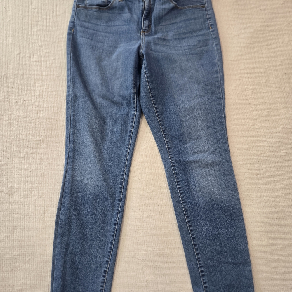Universal Thread Light Blue Skinny Jeans